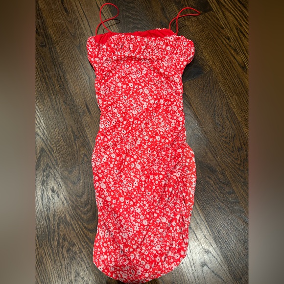 Hello Molly Red Floral Mini Dress - Picture 4 of 7